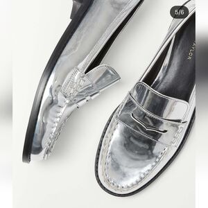 Ann Taylor Silver Loafers Sz 6.5 SH114